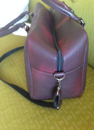 Елегантна жіноча 👜 слінг-сумка через плече з натуральної шкіри