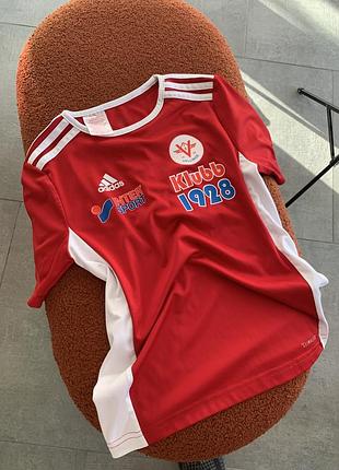 Футболка adidas червона