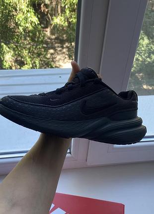Унісекс чорні кросівки nike uplift sc з легким текстильним верхом і масивною підошвою, що амортизує, з піноматеріалу