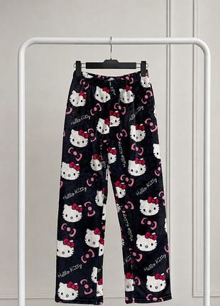 Піжамні плюшеві штани hello kitty жіночі  xs-s
