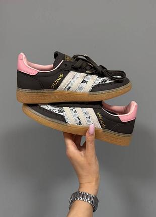 Жіночі кросівки adidas spezial brown lace/pink