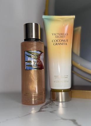 Парфумований набір victoria’s secret спрей з шимером + лосьон для тіла шлейфовий аромат