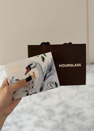 Палетка тіней лімітована лебідь hourglass ambient lighting edit swan palete 2025
