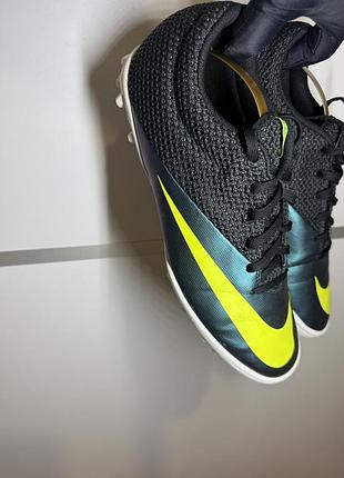 Чоловічі сороконіжки nike розмір 42,5 27 см стан ідеальний