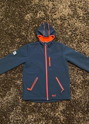 Курточка jack wolfskin