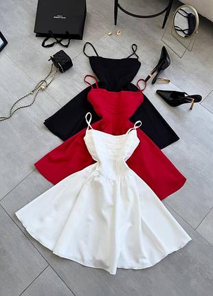 Сукня коротка