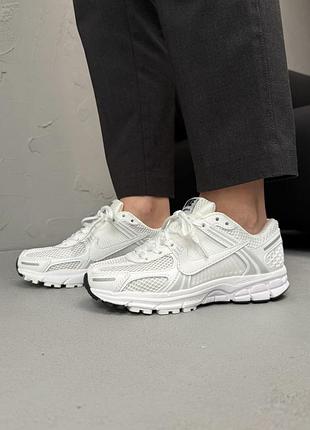 Кросівки жіночі nike zoom vomero 5 light grey/white