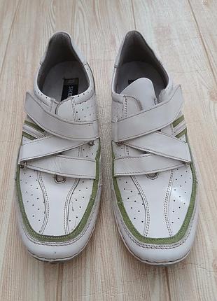 Кроссовки skechers кожаные