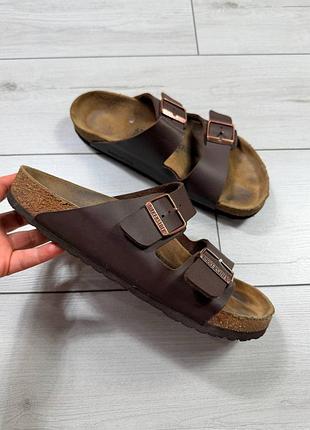 Birkenstock arizona коричневые шлепанцы р.42,27см