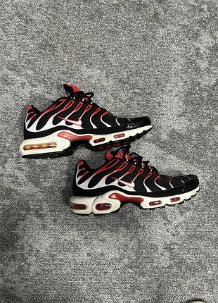Кросівки nike tn 44р в гарному стані!