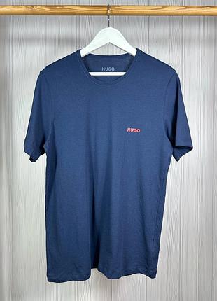 Hugo hugo boss rn triplet красива футболка з гарним базовим дизайном розмір l