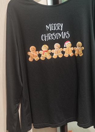 Новогодний чёрный лонгслив с принтом «merry christmas» и пряничными человечками (размер 2xl)