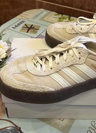 Замшеві кросівки adidas устілка 25 см