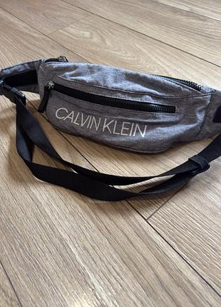 Сумка бананка calvin klein