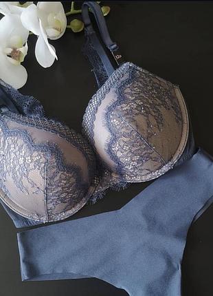 Бюстгальтер жіночий victoria’s secret вікторія сікрет оригінал розмір 32d