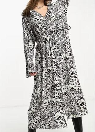 River island сукня