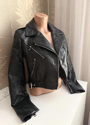 Как новая 🆕 косуха ,кожанка zara