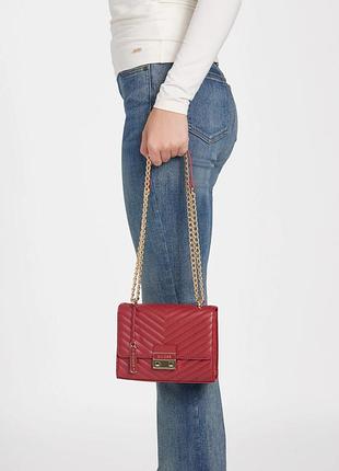 Умка через плече elise guess з ланцюжком
