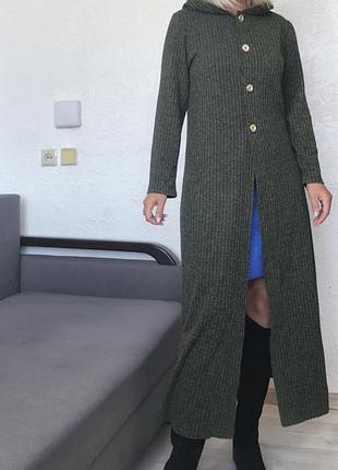 Длинный женский кардиган с капишоном