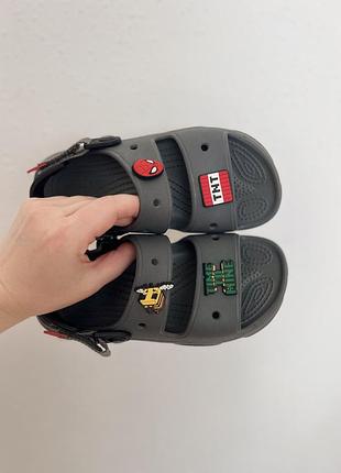 Сандалі  crocs на хлопчика 34-35 розмір