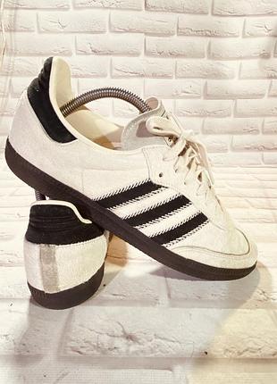 Кросівки adidas