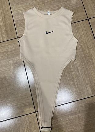 Боді дуже крутий nike