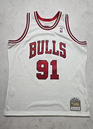 Баскетбольная майка mitchell &amp; tess sennis rodman #91 chicago bulls 1997-98 swingman jersey
