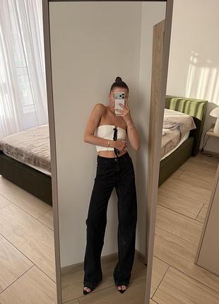 Джинси у стразах stradivarius