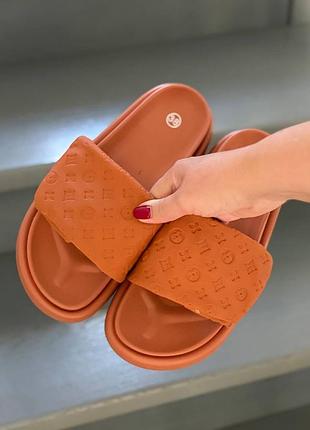 Шльопанці шльопки