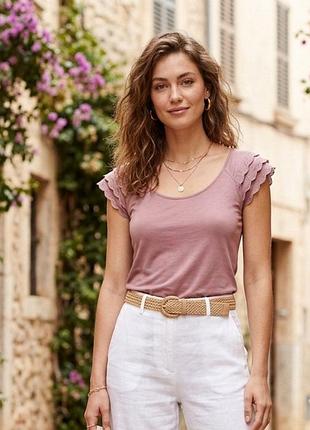 Майка женская бренда h&amp;m  🌹
полуобхват груди-49(55)см;
полу охват талии -41(49)см;
длина изделия -65 см