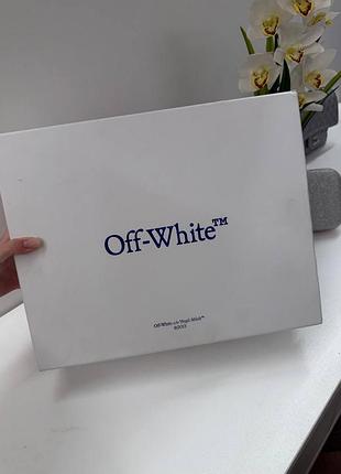 Off white out off office 5