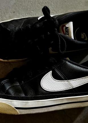 Жіночі кеди б/у nike court legacy low 40.5 eur розмір