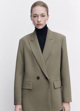 Двобортний жакет zara