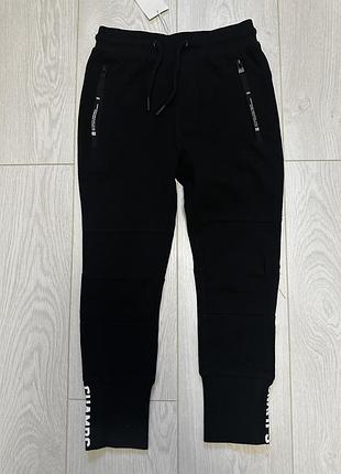 Спортивні штани reserved , 134