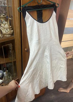 Бренд karen millen  , характеристики без плям , колір білий