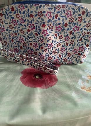 Шкіряна косметичка квітковий принт