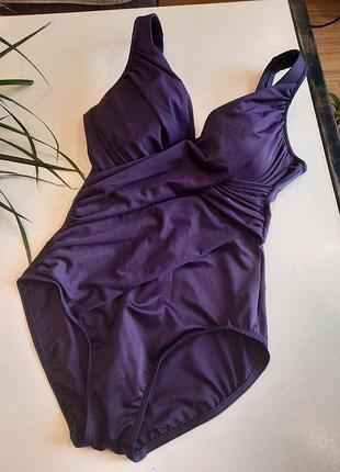 Красивий суцільний купальник розмір m/l