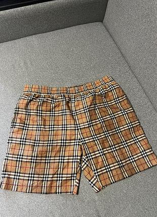 Шорти burberry м розміру