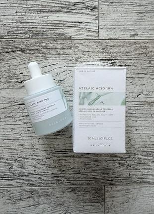 Заспокійлива ампульна сироватка з азалеїновою кислотою skin1004 madagascar centella azelaic acid 10 ampoule