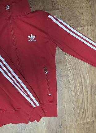 Спортивный костюм adidas