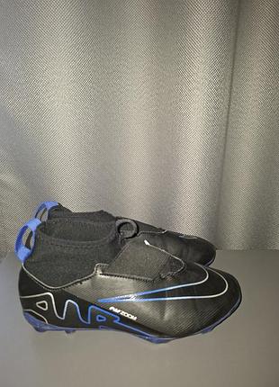 Бутсы футбольные nike