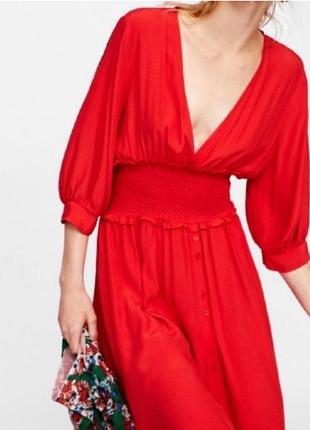 Красное миди платье с разрезами zara  вискоза