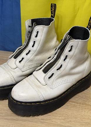 Dr martens sinclair white