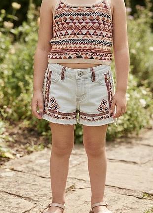 Джинсовые шорты бохо с национальной вышивкой boho next.