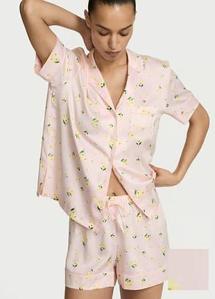 Сатиновая пижама с красивым принтом victoria's secret
