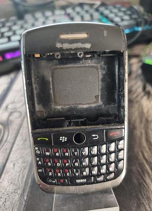 Оригінальний корпус blackberry curve 8900 під відновлення, доукомплектування або на запчастини.
