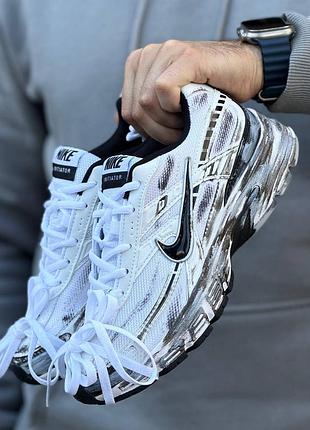 Nike initiator custom