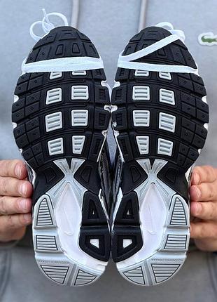Nike initiator custom 8