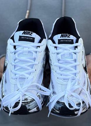 Nike initiator custom 6