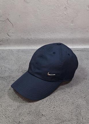 Кепка nike metal swoosh бейсболка